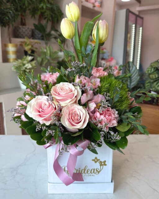 Eleva cualquier momento con flores 💐✨
Un arreglo diseñado para impresionar, cuidar cada detalle y convertir un gesto en algo inolvidable.

¡Haz tu pedido y deja que las flores hablen por ti!
📲 WhatsApp: https://wa.link/s1glww
📞 (998) 287 3704
🌐 www.florescancun.com.mx

#FloresCancun #Floreriacancun #RamosDeFlores #tulipanes #EnvioDeFloresCancun #RegalosCancun #DetallesRomanticos #Cancun #flores #rosas
